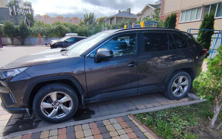 Toyota RAV4, 2021 год, 3 500 000 рублей, 3 фотография