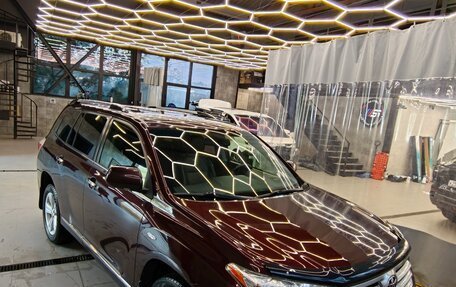 Toyota Highlander III, 2012 год, 2 320 000 рублей, 1 фотография