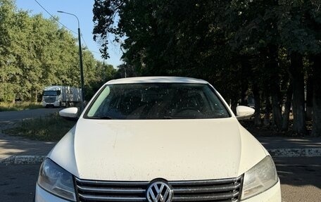 Volkswagen Passat B7, 2013 год, 1 300 000 рублей, 3 фотография