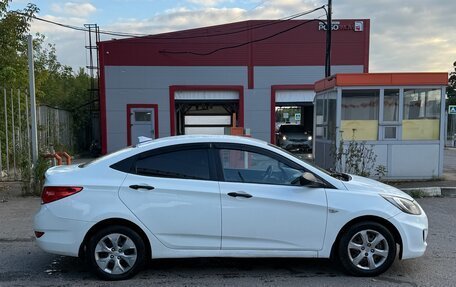 Hyundai Solaris II рестайлинг, 2013 год, 400 000 рублей, 4 фотография