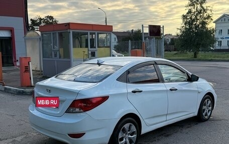 Hyundai Solaris II рестайлинг, 2013 год, 400 000 рублей, 5 фотография