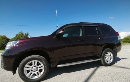 Toyota Land Cruiser Prado 150 рестайлинг 2, 2011 год, 2 700 000 рублей, 3 фотография