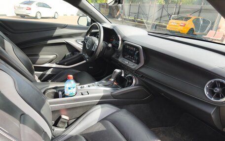 Chevrolet Camaro VI, 2016 год, 2 770 000 рублей, 10 фотография