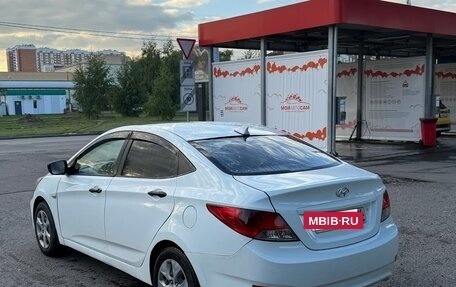 Hyundai Solaris II рестайлинг, 2013 год, 400 000 рублей, 8 фотография