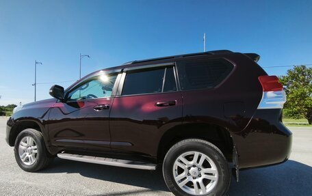 Toyota Land Cruiser Prado 150 рестайлинг 2, 2011 год, 2 700 000 рублей, 4 фотография