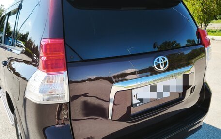 Toyota Land Cruiser Prado 150 рестайлинг 2, 2011 год, 2 700 000 рублей, 14 фотография