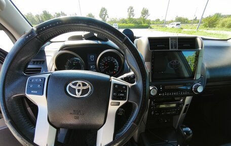 Toyota Land Cruiser Prado 150 рестайлинг 2, 2011 год, 2 700 000 рублей, 8 фотография