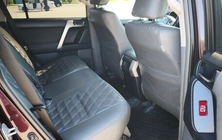 Toyota Land Cruiser Prado 150 рестайлинг 2, 2011 год, 2 700 000 рублей, 12 фотография