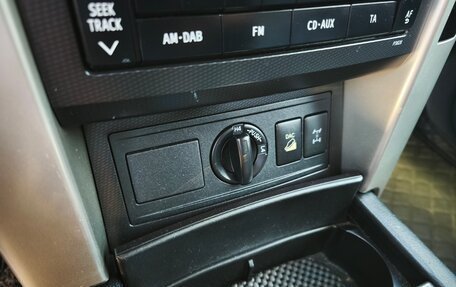 Toyota Land Cruiser Prado 150 рестайлинг 2, 2011 год, 2 700 000 рублей, 26 фотография