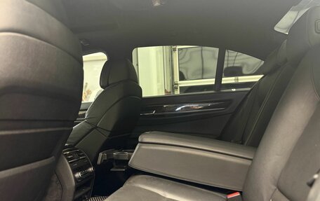BMW 7 серия, 2009 год, 690 000 рублей, 14 фотография