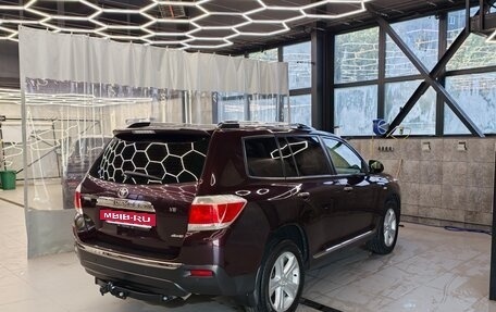 Toyota Highlander III, 2012 год, 2 320 000 рублей, 9 фотография