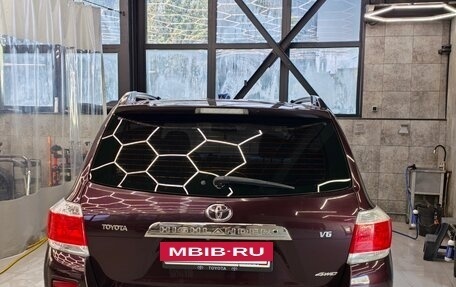 Toyota Highlander III, 2012 год, 2 320 000 рублей, 10 фотография