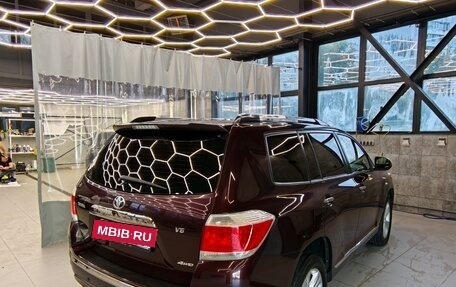 Toyota Highlander III, 2012 год, 2 320 000 рублей, 5 фотография