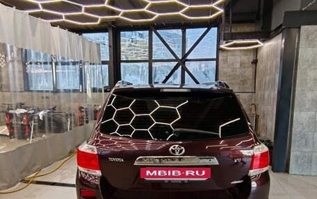 Toyota Highlander III, 2012 год, 2 320 000 рублей, 6 фотография