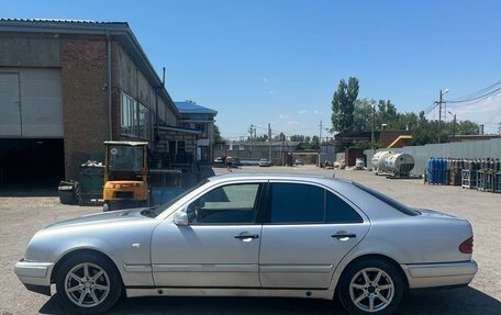 Mercedes-Benz E-Класс, 1999 год, 376 000 рублей, 7 фотография