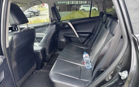 Toyota RAV4, 2013 год, 2 200 000 рублей, 4 фотография