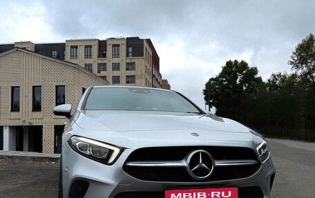 Mercedes-Benz A-Класс, 2018 год, 1 640 000 рублей, 1 фотография