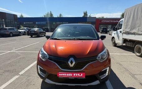 Renault Kaptur I рестайлинг, 2017 год, 1 595 000 рублей, 2 фотография