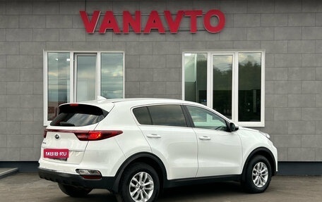 KIA Sportage IV рестайлинг, 2020 год, 2 490 000 рублей, 5 фотография