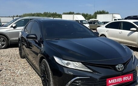 Toyota Camry, 2018 год, 2 490 000 рублей, 2 фотография