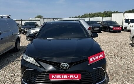 Toyota Camry, 2018 год, 2 490 000 рублей, 3 фотография
