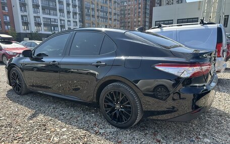Toyota Camry, 2018 год, 2 490 000 рублей, 5 фотография