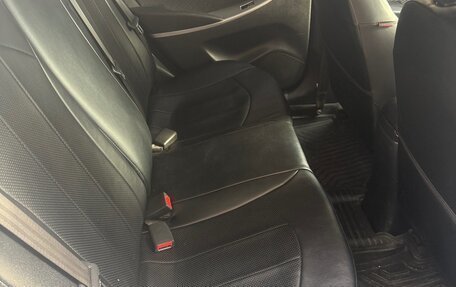 Hyundai Solaris II рестайлинг, 2012 год, 750 000 рублей, 10 фотография
