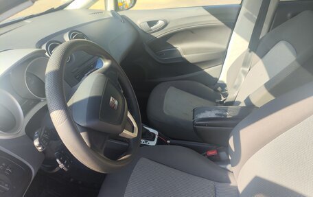 SEAT Ibiza IV рестайлинг 2, 2012 год, 590 000 рублей, 9 фотография