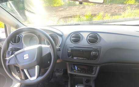 SEAT Ibiza IV рестайлинг 2, 2012 год, 590 000 рублей, 8 фотография