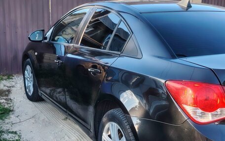 Chevrolet Cruze II, 2010 год, 490 000 рублей, 4 фотография