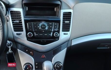 Chevrolet Cruze II, 2010 год, 490 000 рублей, 7 фотография