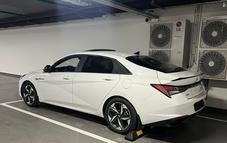 Hyundai Elantra, 2021 год, 1 850 000 рублей, 2 фотография
