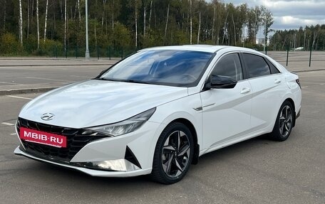 Hyundai Elantra, 2021 год, 1 850 000 рублей, 3 фотография