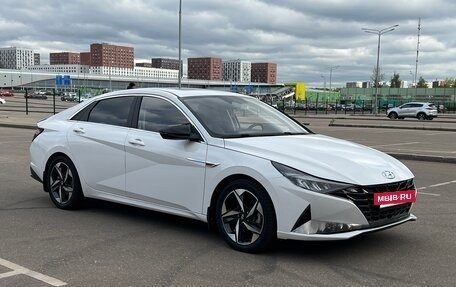 Hyundai Elantra, 2021 год, 1 850 000 рублей, 5 фотография