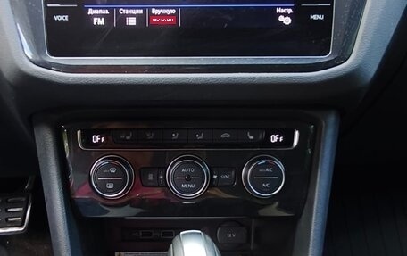 Volkswagen Tiguan II, 2020 год, 3 400 000 рублей, 4 фотография