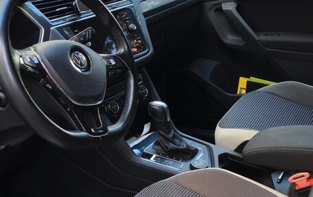 Volkswagen Tiguan II, 2020 год, 3 400 000 рублей, 5 фотография