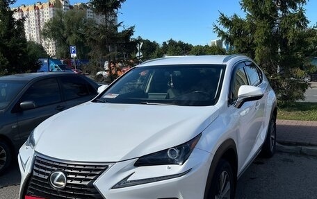 Lexus NX I, 2018 год, 2 949 000 рублей, 4 фотография