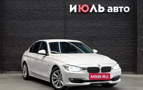 BMW 3 серия, 2012 год, 1 950 000 рублей, 3 фотография