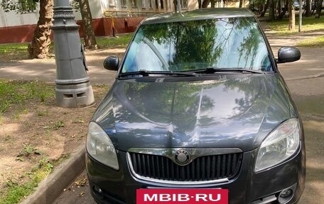 Skoda Fabia II, 2009 год, 445 000 рублей, 2 фотография