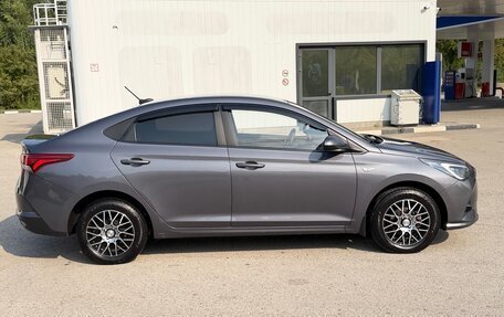 Hyundai Solaris II рестайлинг, 2021 год, 1 520 000 рублей, 6 фотография