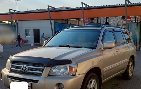 Toyota Highlander III, 2005 год, 950 000 рублей, 1 фотография