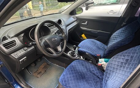 KIA Rio III рестайлинг, 2013 год, 400 000 рублей, 13 фотография