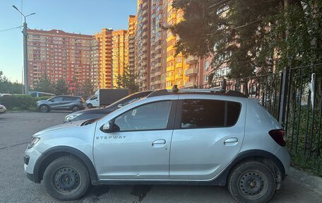 Renault Sandero II рестайлинг, 2015 год, 900 000 рублей, 5 фотография