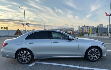 Mercedes-Benz E-Класс, 2017 год, 4 300 000 рублей, 8 фотография