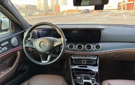 Mercedes-Benz E-Класс, 2017 год, 4 300 000 рублей, 15 фотография