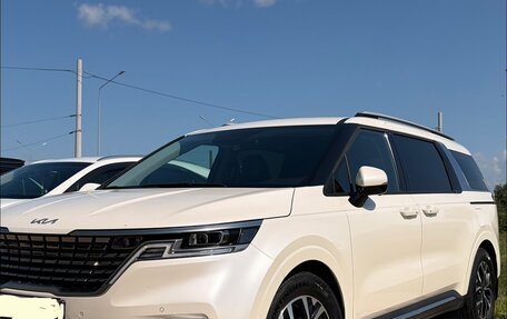 KIA Carnival, 2022 год, 5 800 000 рублей, 2 фотография