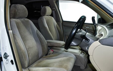 Toyota Vista V30, 2000 год, 759 000 рублей, 11 фотография