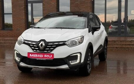 Renault Kaptur I рестайлинг, 2021 год, 1 390 000 рублей, 2 фотография