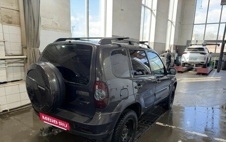 Chevrolet Niva I рестайлинг, 2014 год, 570 000 рублей, 4 фотография
