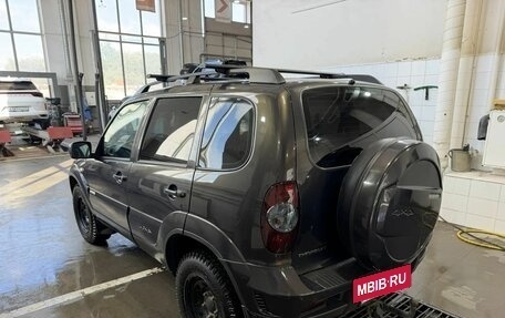 Chevrolet Niva I рестайлинг, 2014 год, 570 000 рублей, 10 фотография